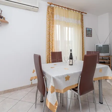 Duboke Vode - 3 * Slatine